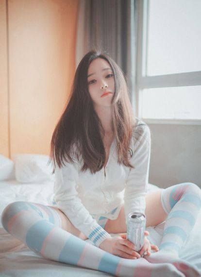 岳与岳乱理片在线播放_中英字幕1080