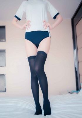 日本浴室洗澡偷拍xxxx_字幕高清版在线观看